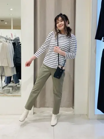 ANY SIS 川根　彩 コーディネート画像