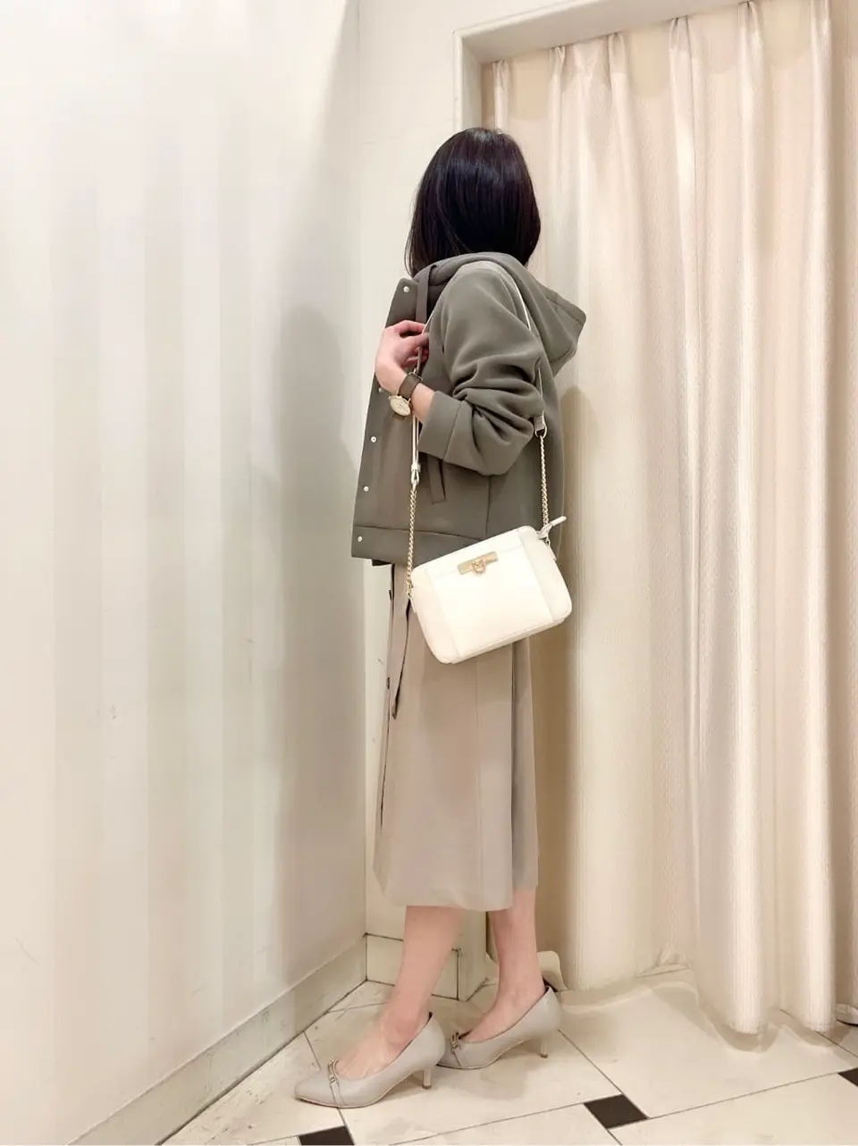 ANY SIS 金井 コーディネート画像