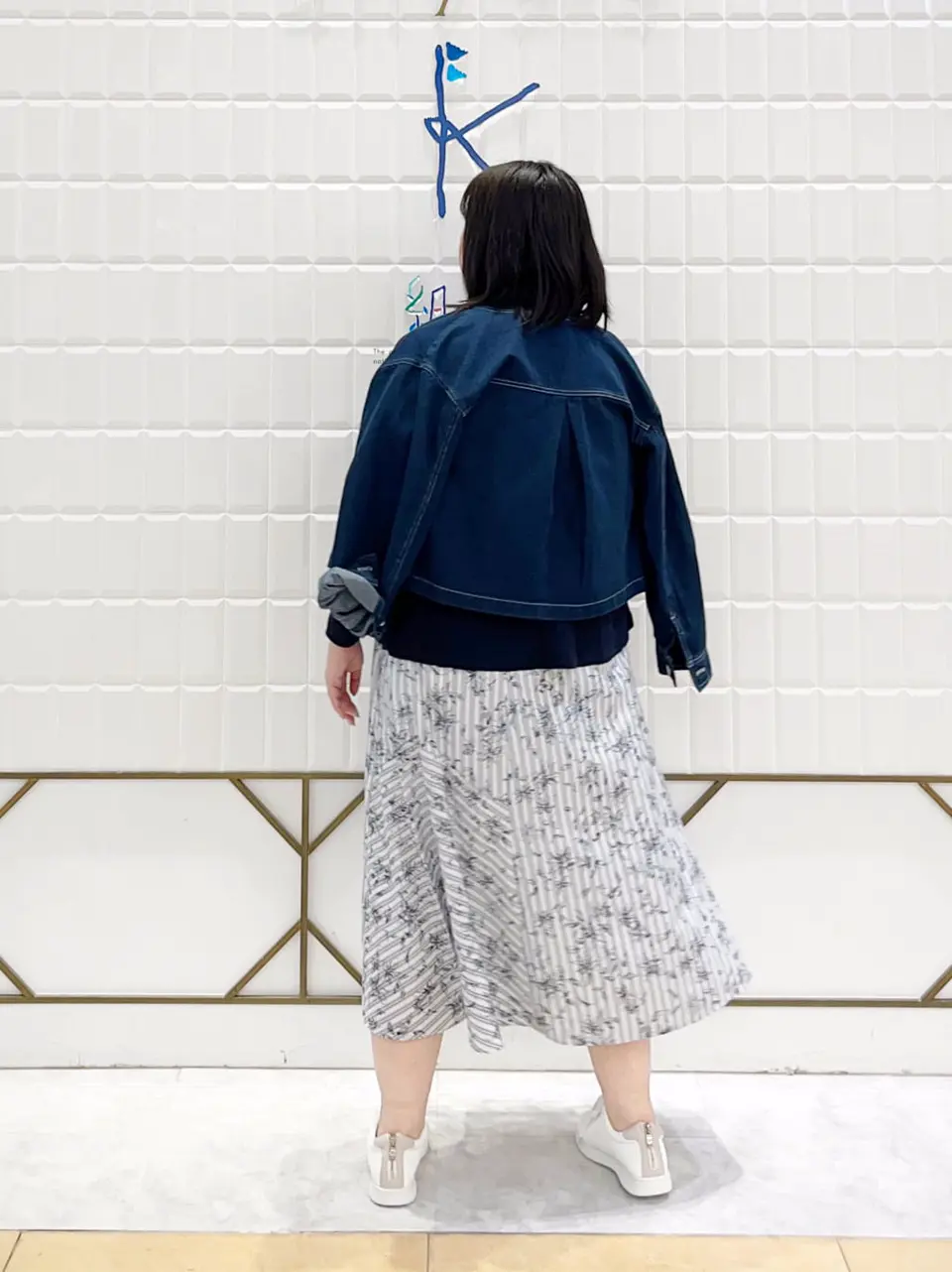 ANY SIS 西田 コーディネート画像