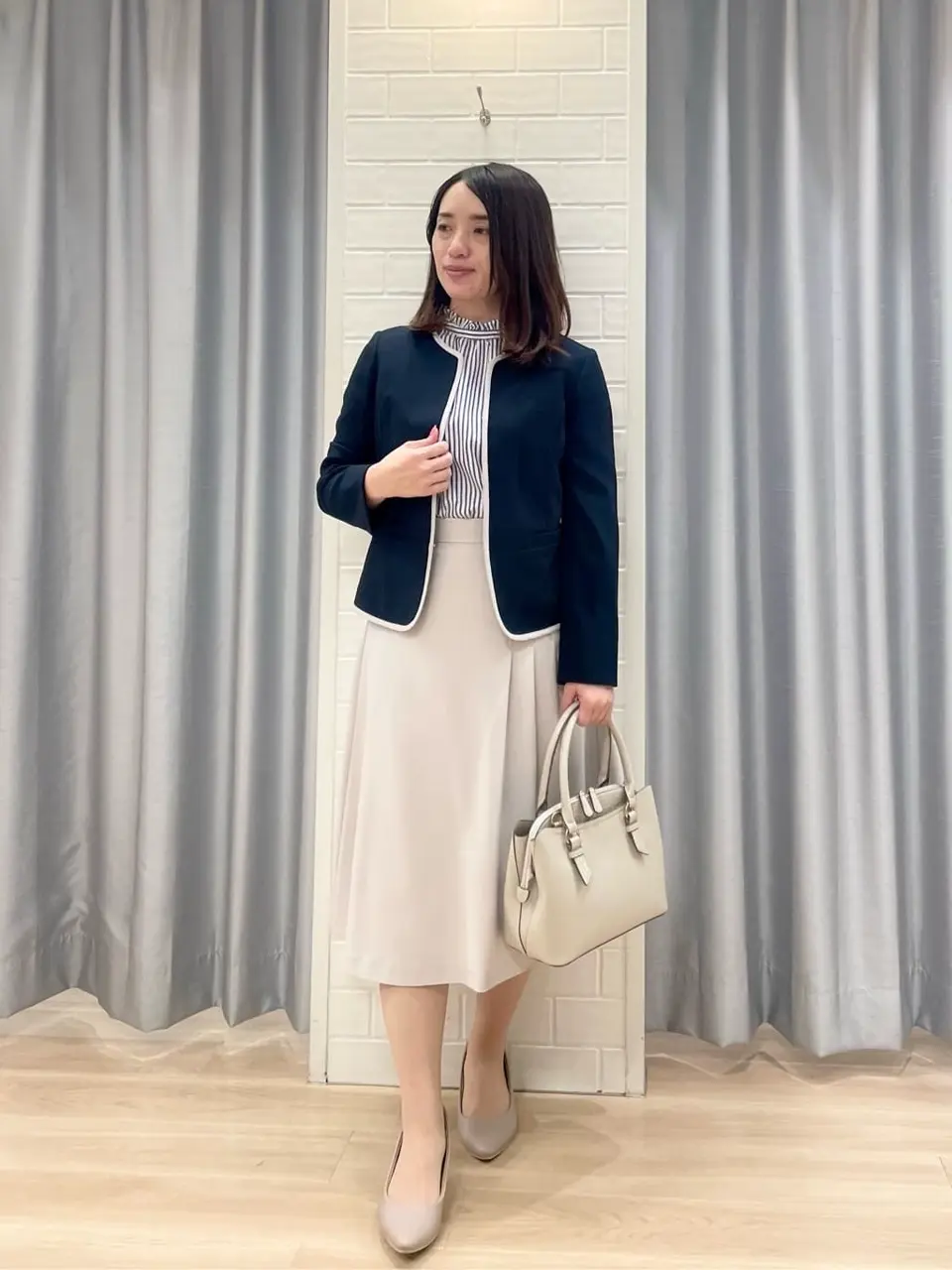 ANY SIS 丸岡 コーディネート画像