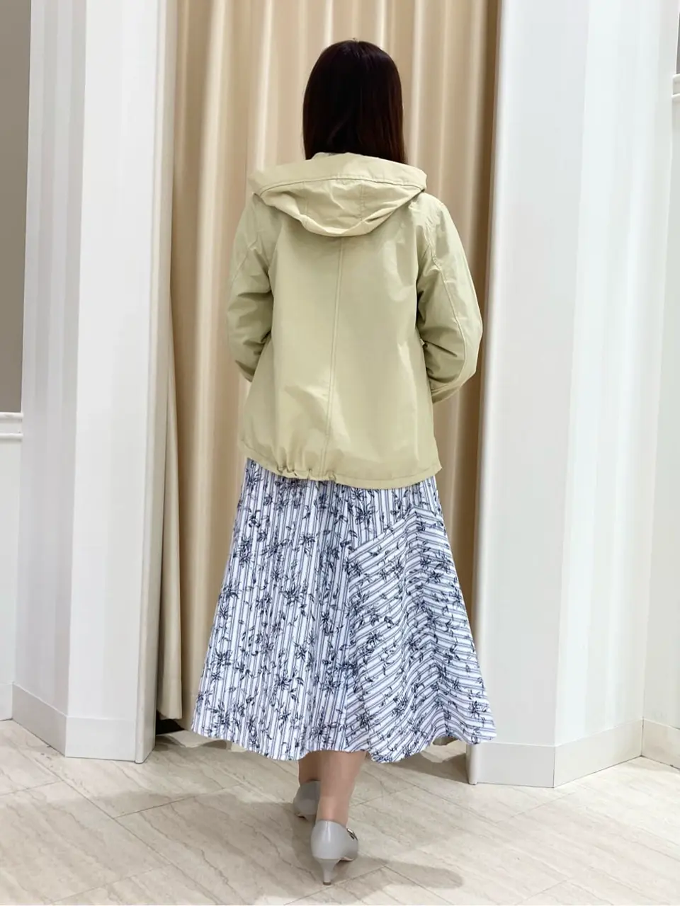 ANY SIS スタッフ コーディネート画像