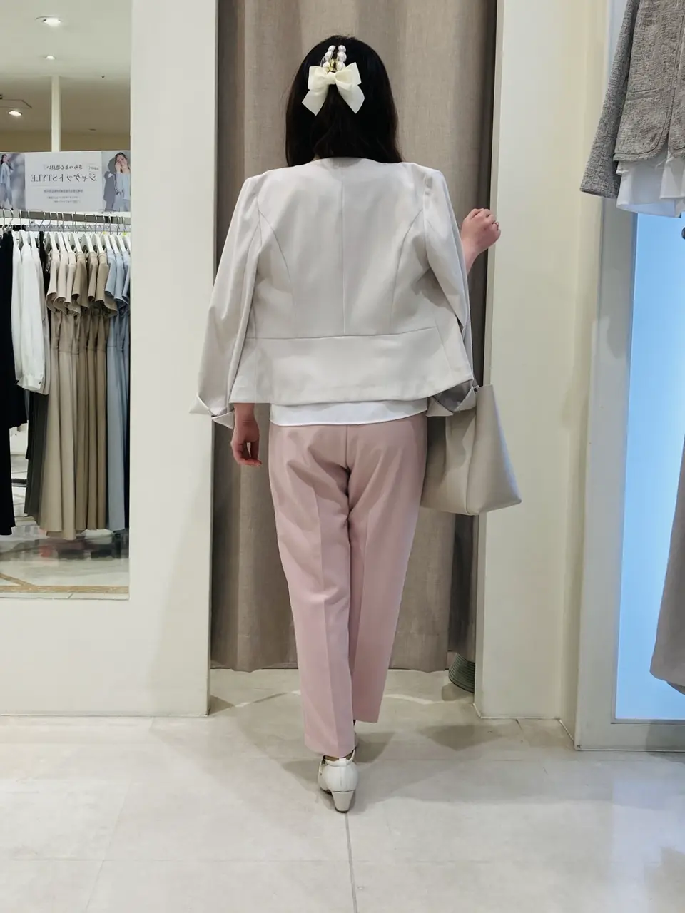 ANY SIS 川根　彩 コーディネート画像