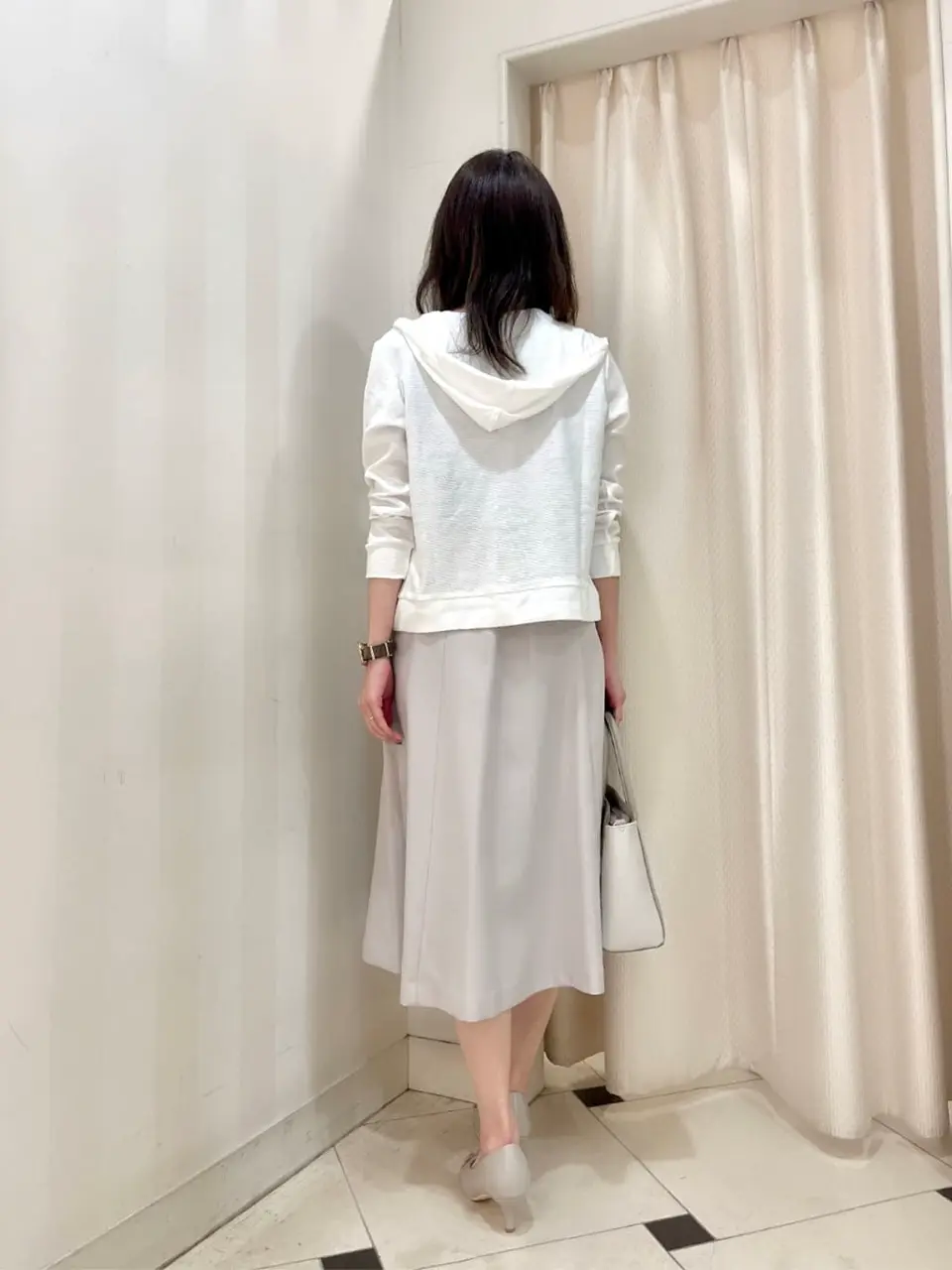 ANY SIS 金井 コーディネート画像