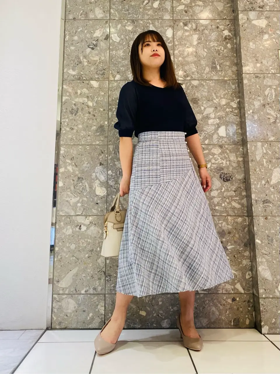 ANY SIS スタッフ コーディネート画像