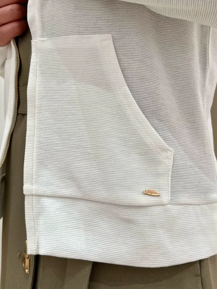 ANY SIS 瀬野 コーディネート画像