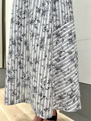 ANY SIS 瀬野 コーディネート画像