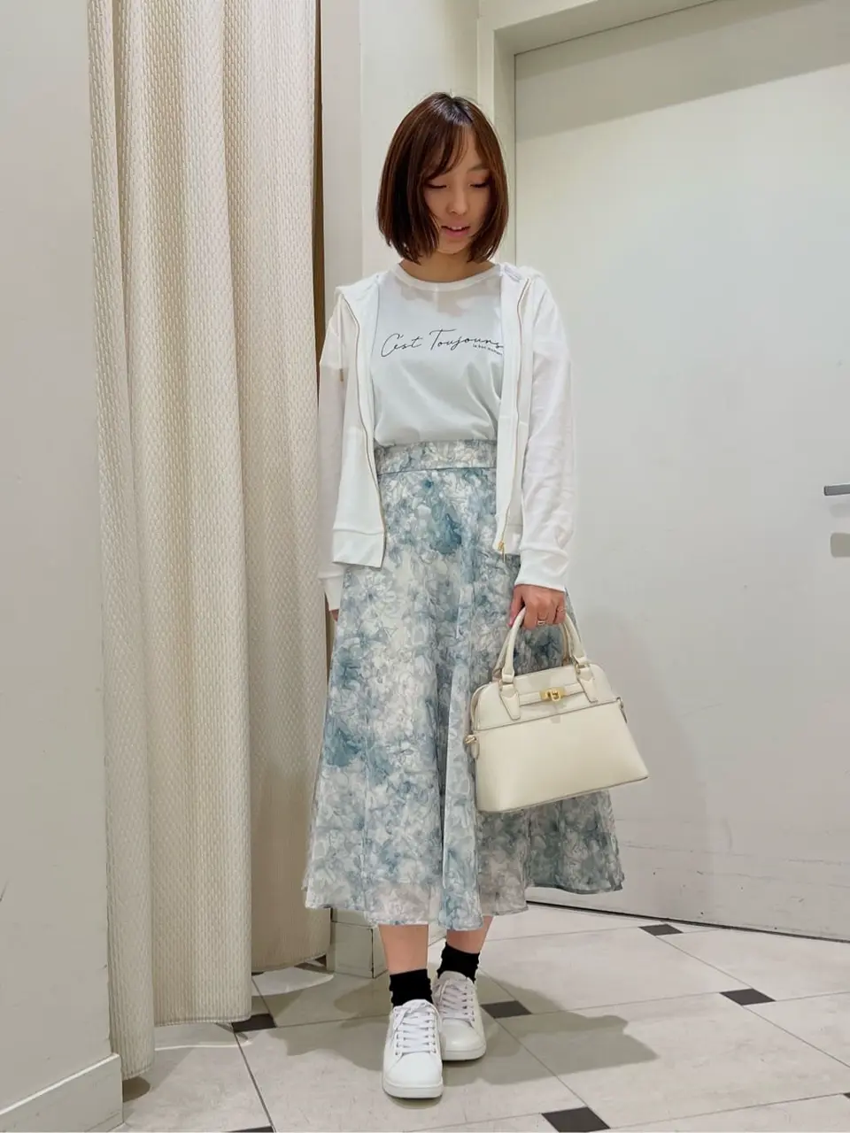 ANY SIS 村上 コーディネート画像