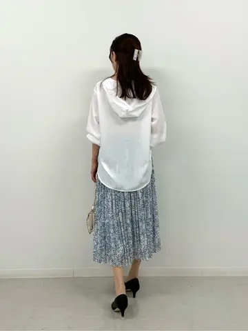 ANY SIS みぃ コーディネート画像