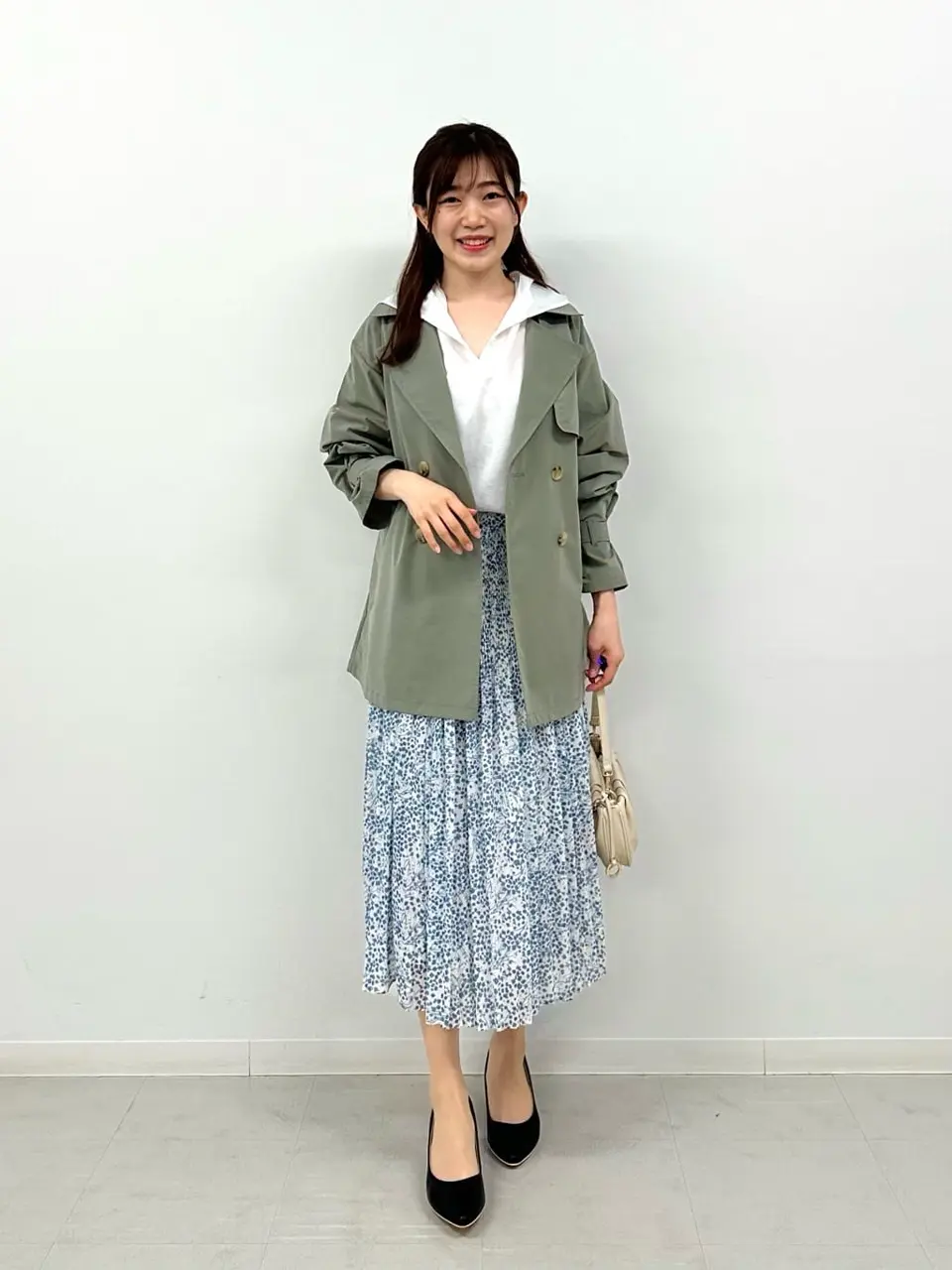 ANY SIS みぃ コーディネート画像