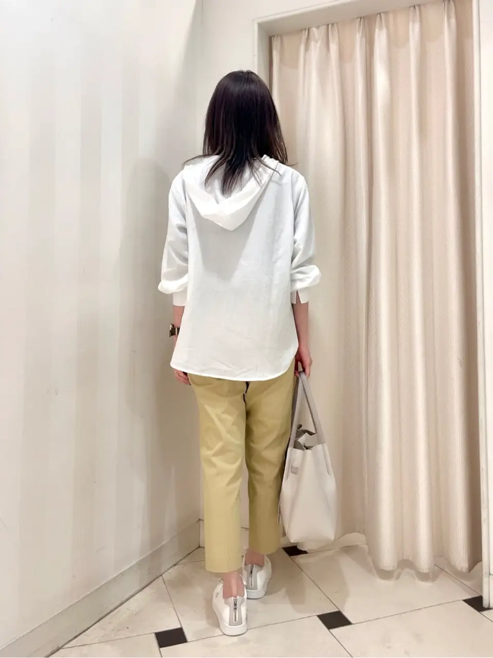 ANY SIS 金井 コーディネート画像