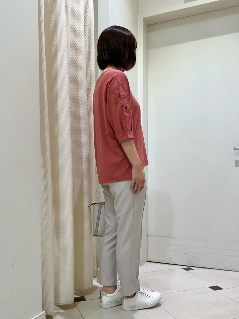 ANY SIS 村上 コーディネート画像