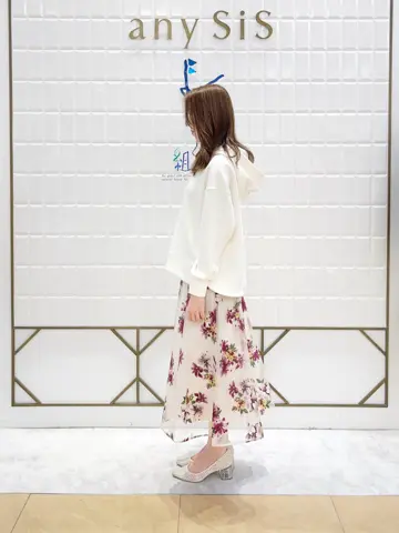 ANY SIS 上田 コーディネート画像