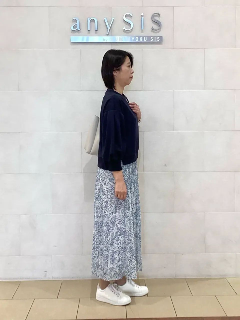 ANY SIS 藤森 コーディネート画像