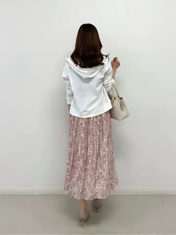 ANY SIS みぃ コーディネート画像