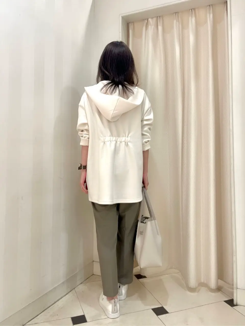 ANY SIS 金井 コーディネート画像