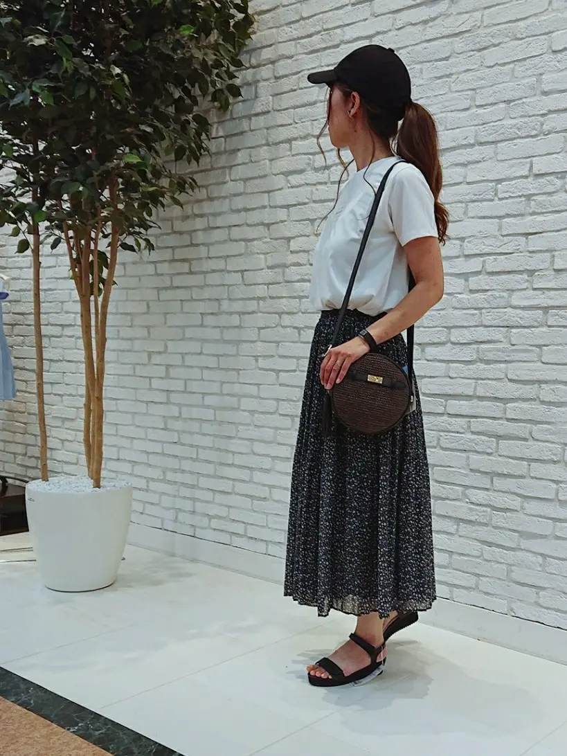 ANY SIS 東海林 コーディネート画像