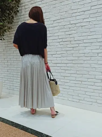 ANY SIS 東海林 コーディネート画像