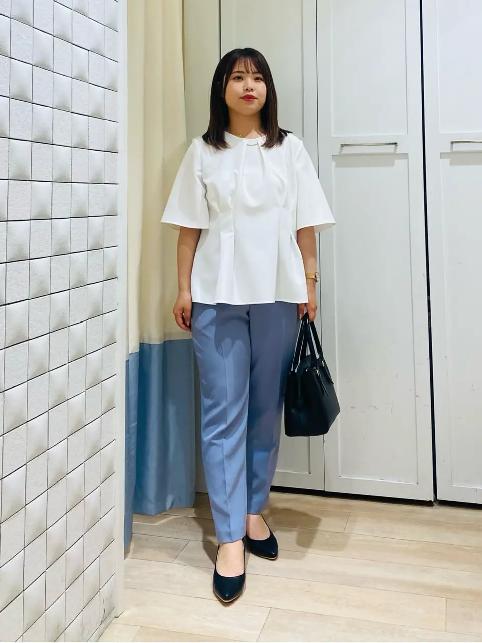 ANY SIS スタッフ コーディネート画像