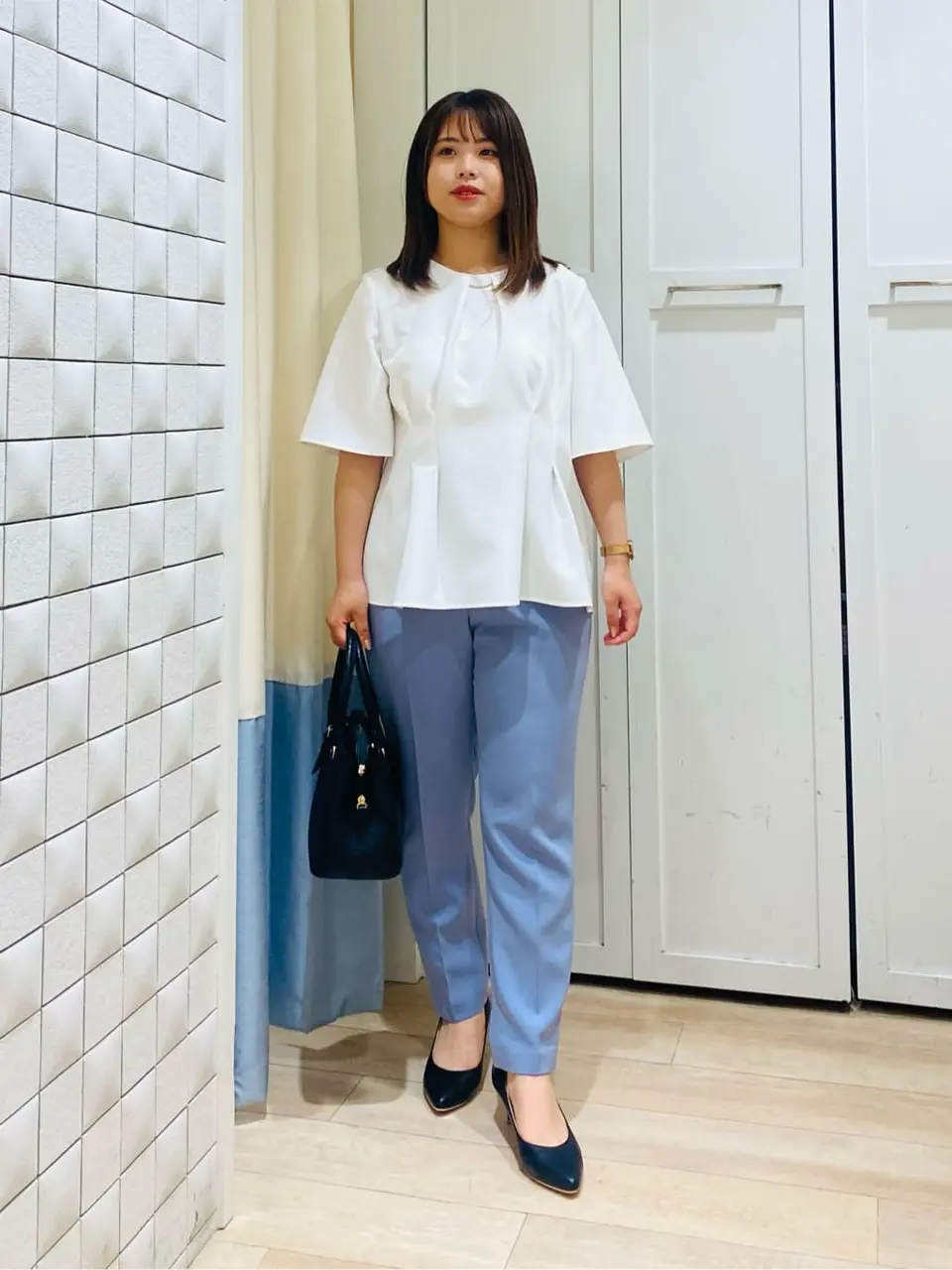 ANY SIS スタッフ コーディネート画像