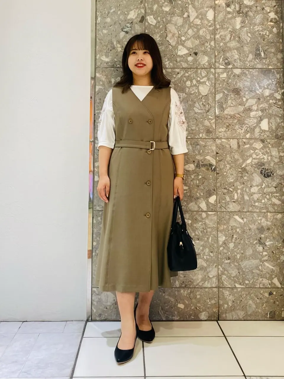 ANY SIS スタッフ コーディネート画像