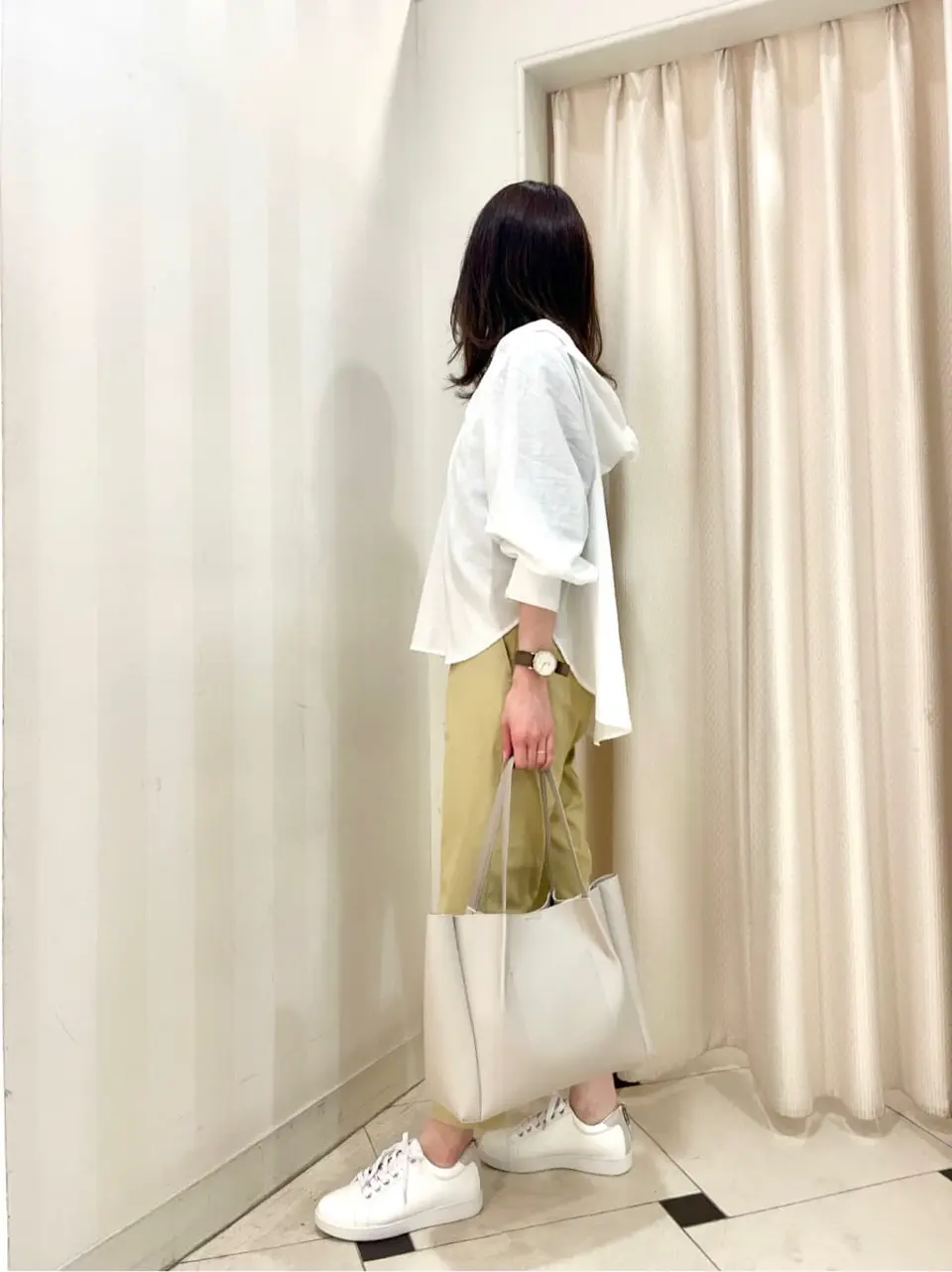 ANY SIS 金井 コーディネート画像