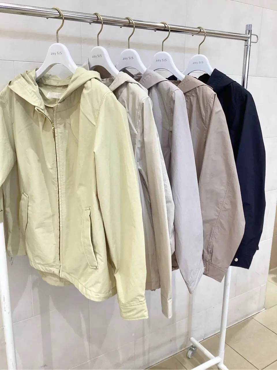 ANY SIS 髙橋 コーディネート画像