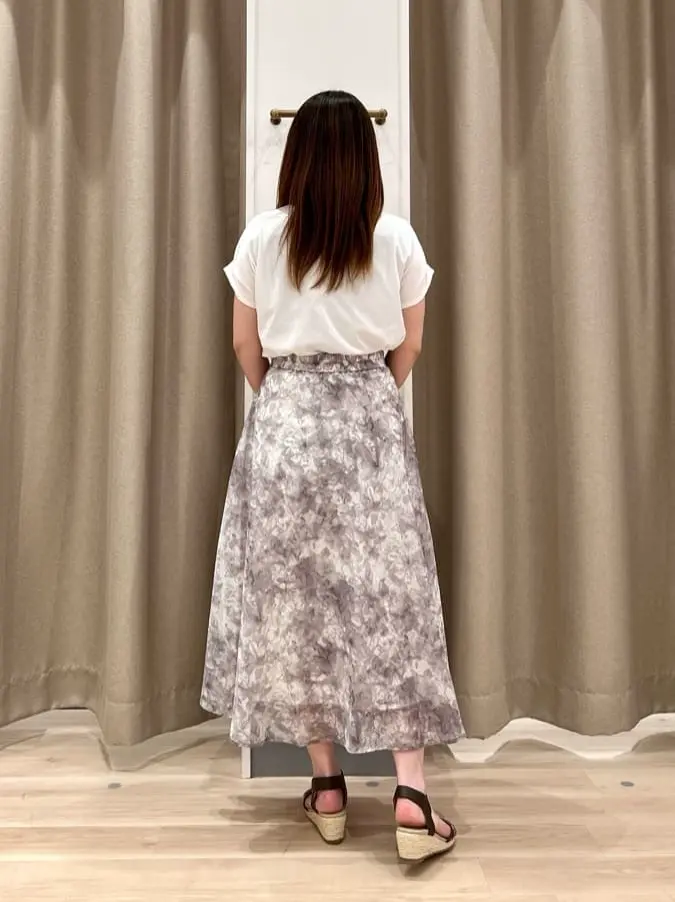 ANY SIS 瀬野 コーディネート画像