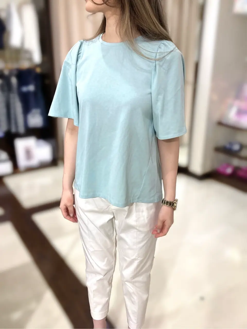 ANY SIS STAFF コーディネート画像