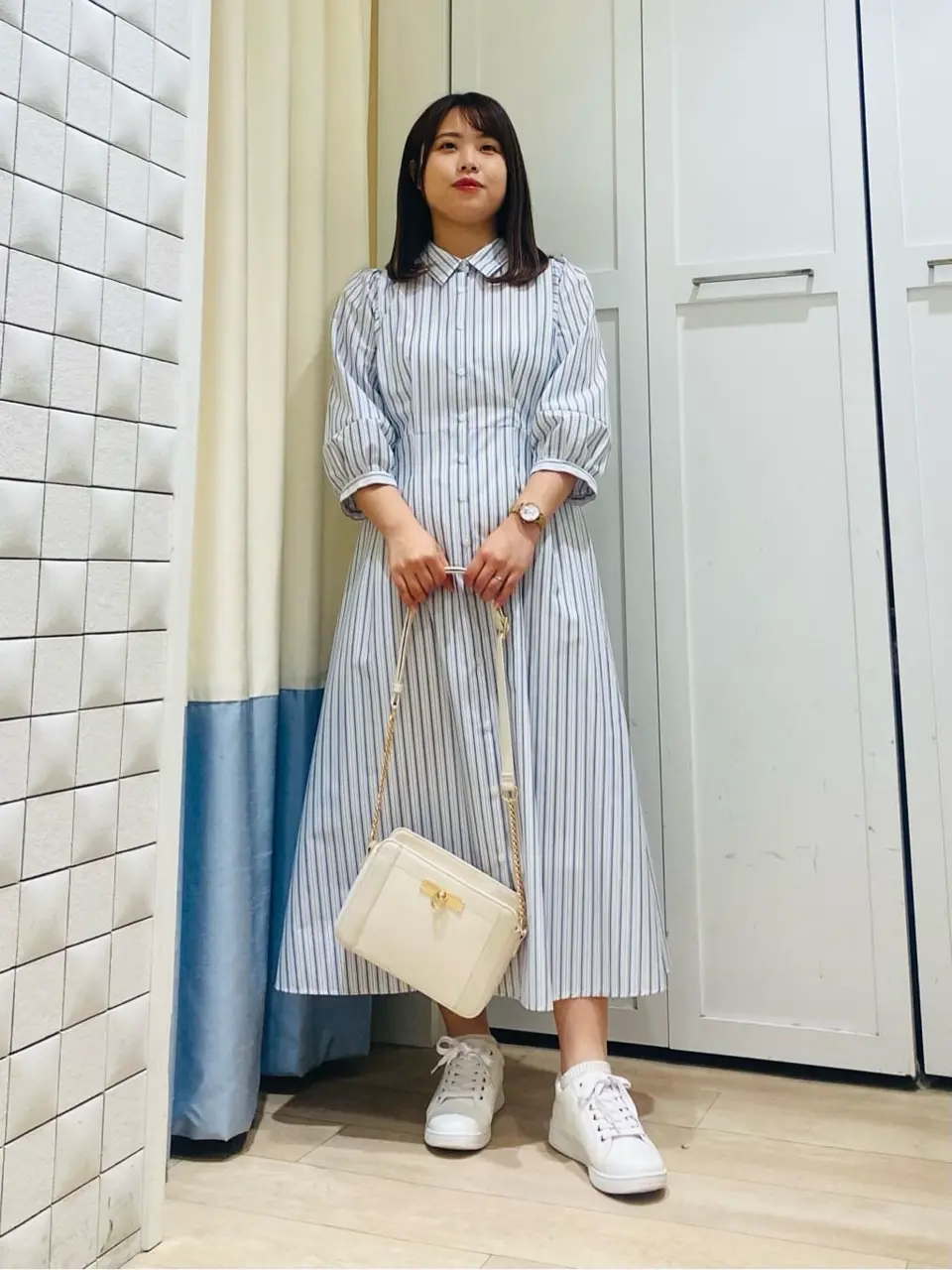 ANY SIS スタッフ コーディネート画像