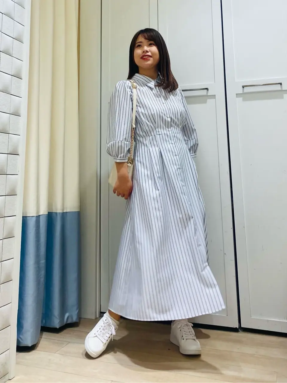 ANY SIS スタッフ コーディネート画像