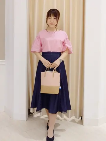 ANY SIS スタッフ コーディネート画像