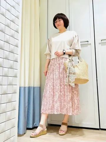 ANY SIS スタッフ コーディネート画像