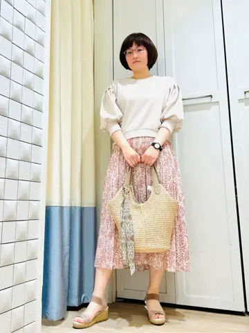 ANY SIS スタッフ コーディネート画像