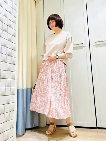 ANY SIS スタッフ コーディネート画像