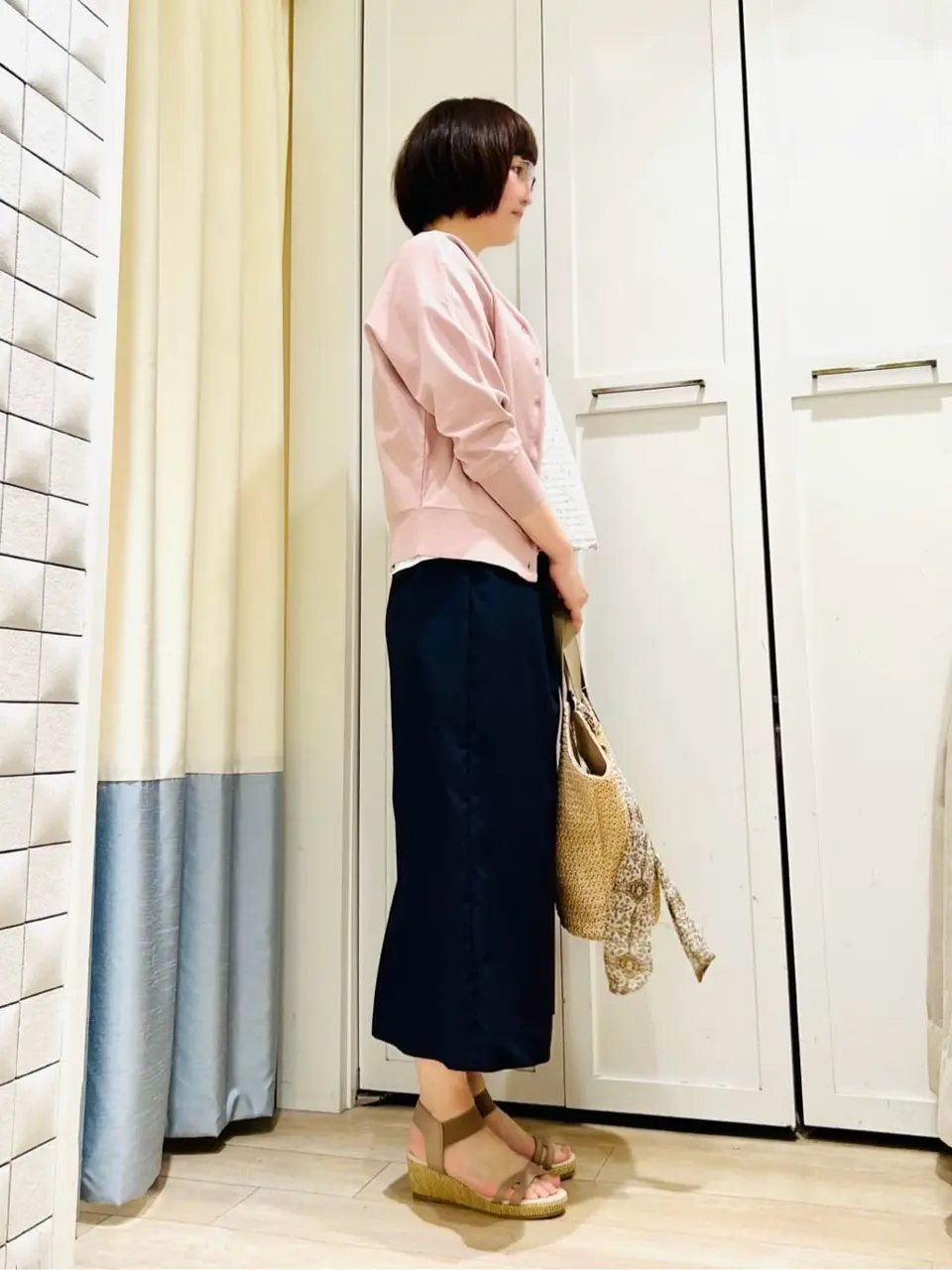 ANY SIS スタッフ コーディネート画像