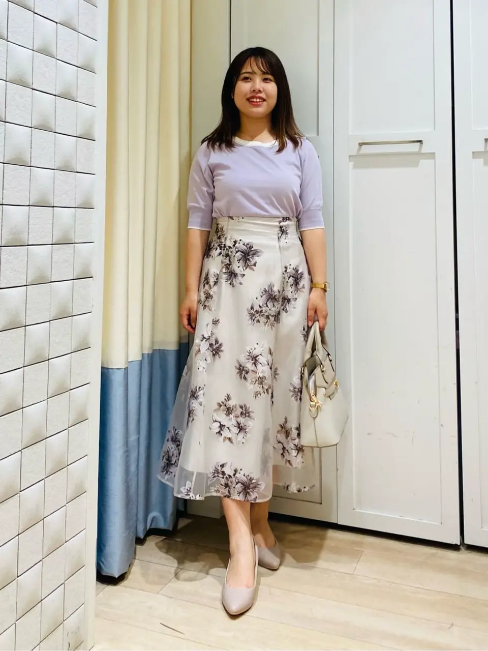 ANY SIS スタッフ コーディネート画像