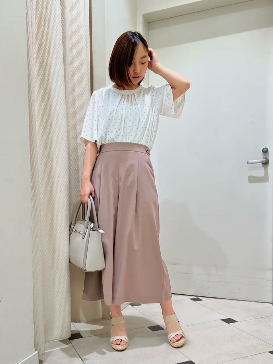 ANY SIS 村上 コーディネート画像