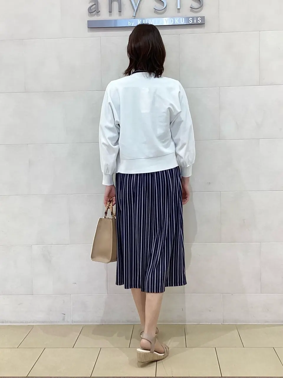 ANY SIS 髙橋 コーディネート画像