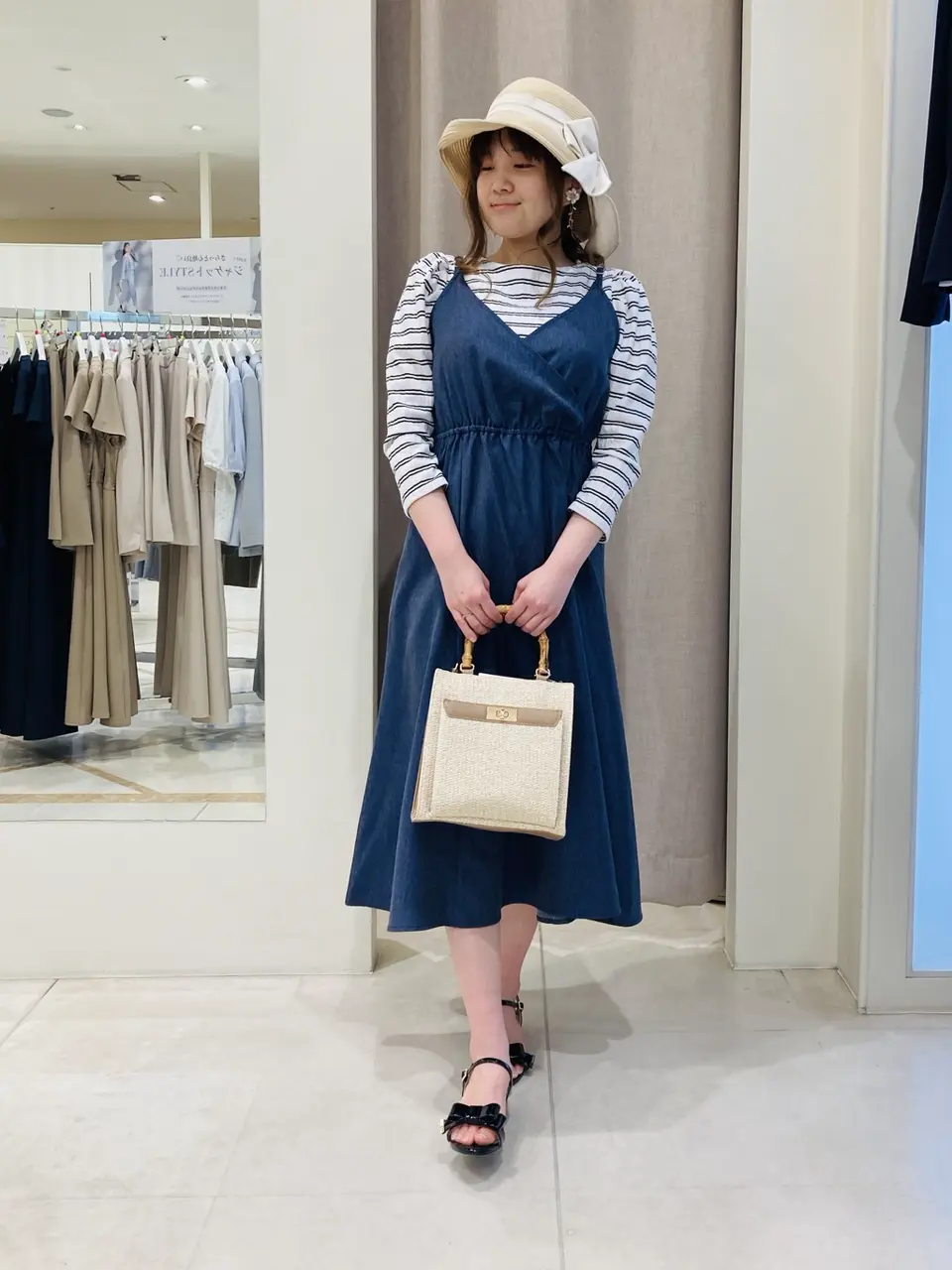 ANY SIS 川根　彩 コーディネート画像