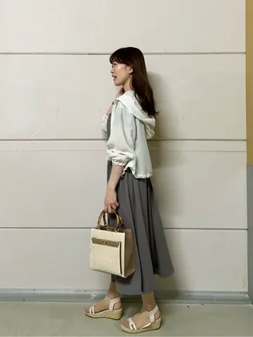 ANY SIS みぃ コーディネート画像