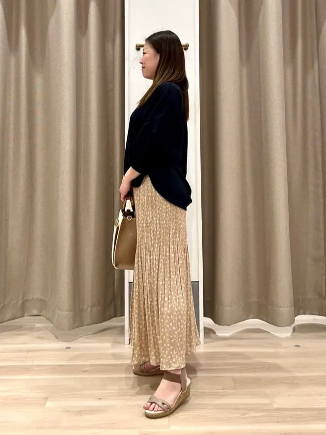 ANY SIS 瀬野 コーディネート画像