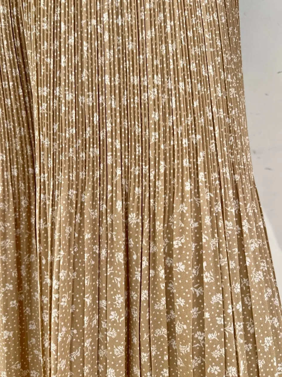 ANY SIS 瀬野 コーディネート画像