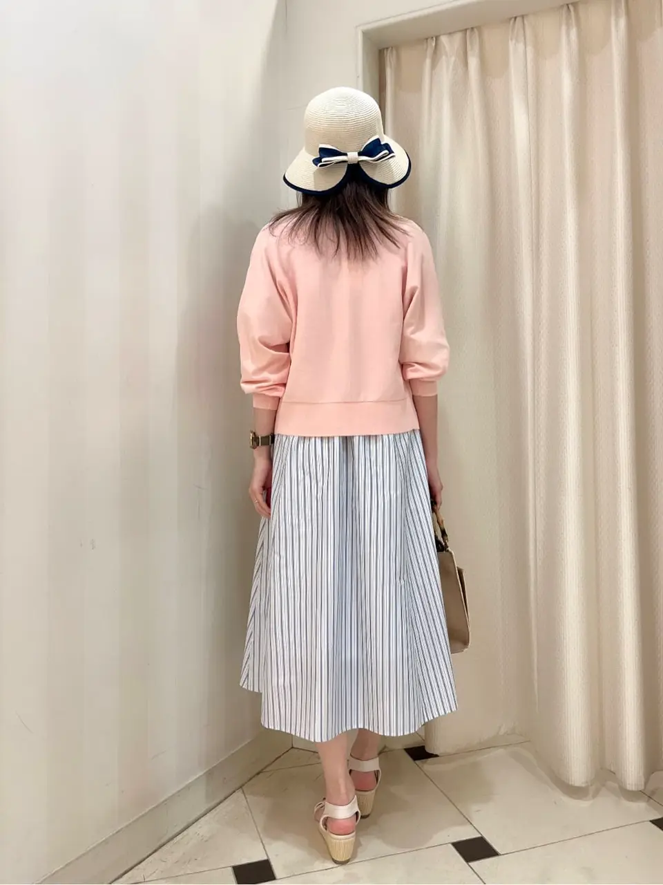 ANY SIS 金井 コーディネート画像