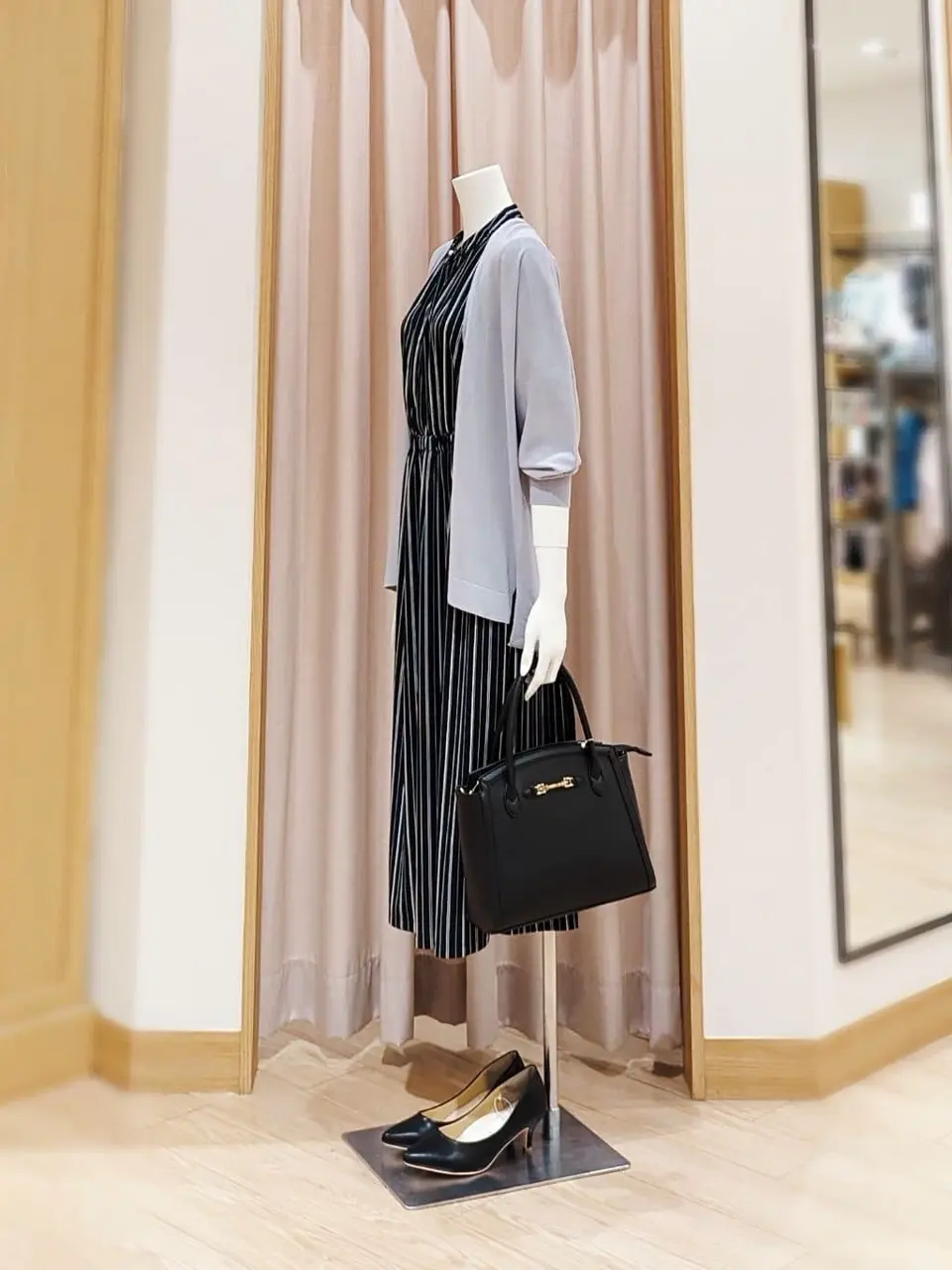 ANY SIS 岩田 コーディネート画像