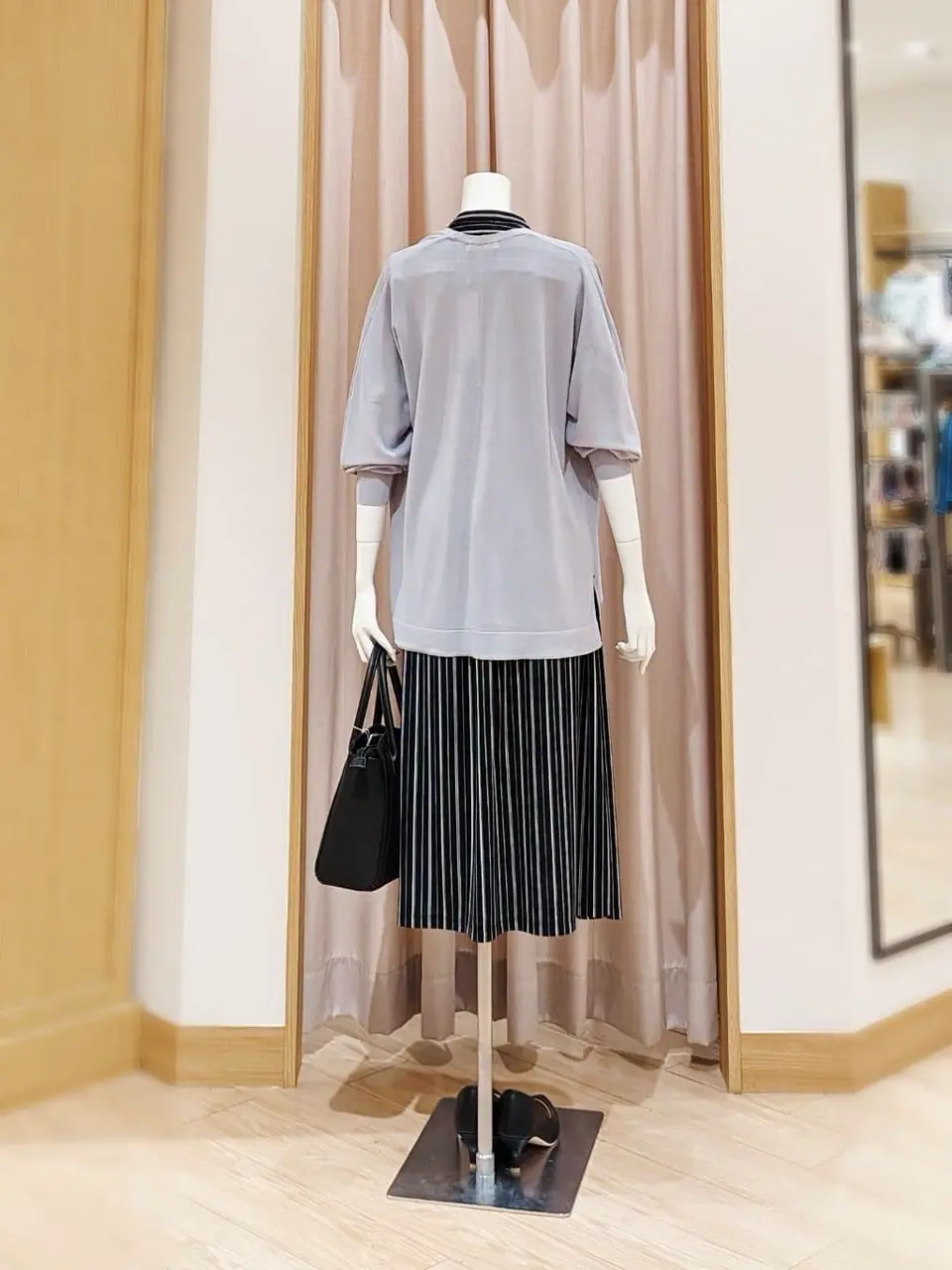 ANY SIS 岩田 コーディネート画像