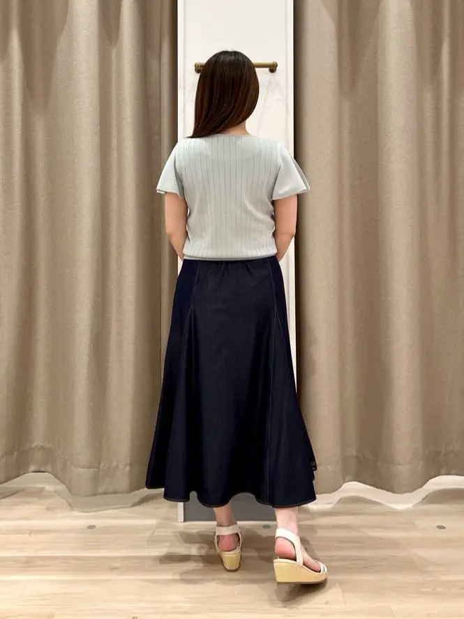 ANY SIS 瀬野 コーディネート画像