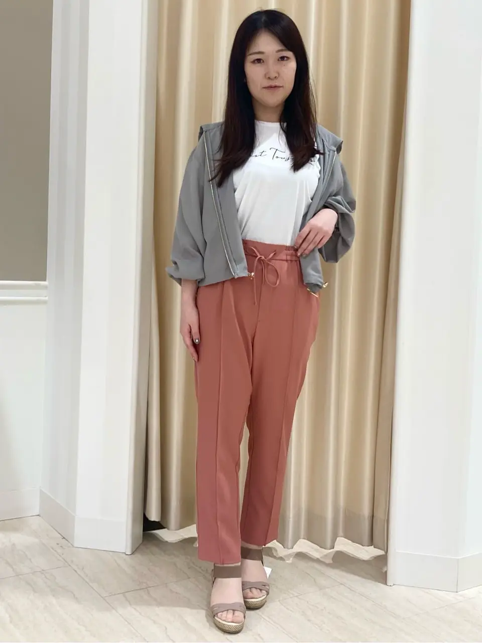  スタッフ コーディネート画像