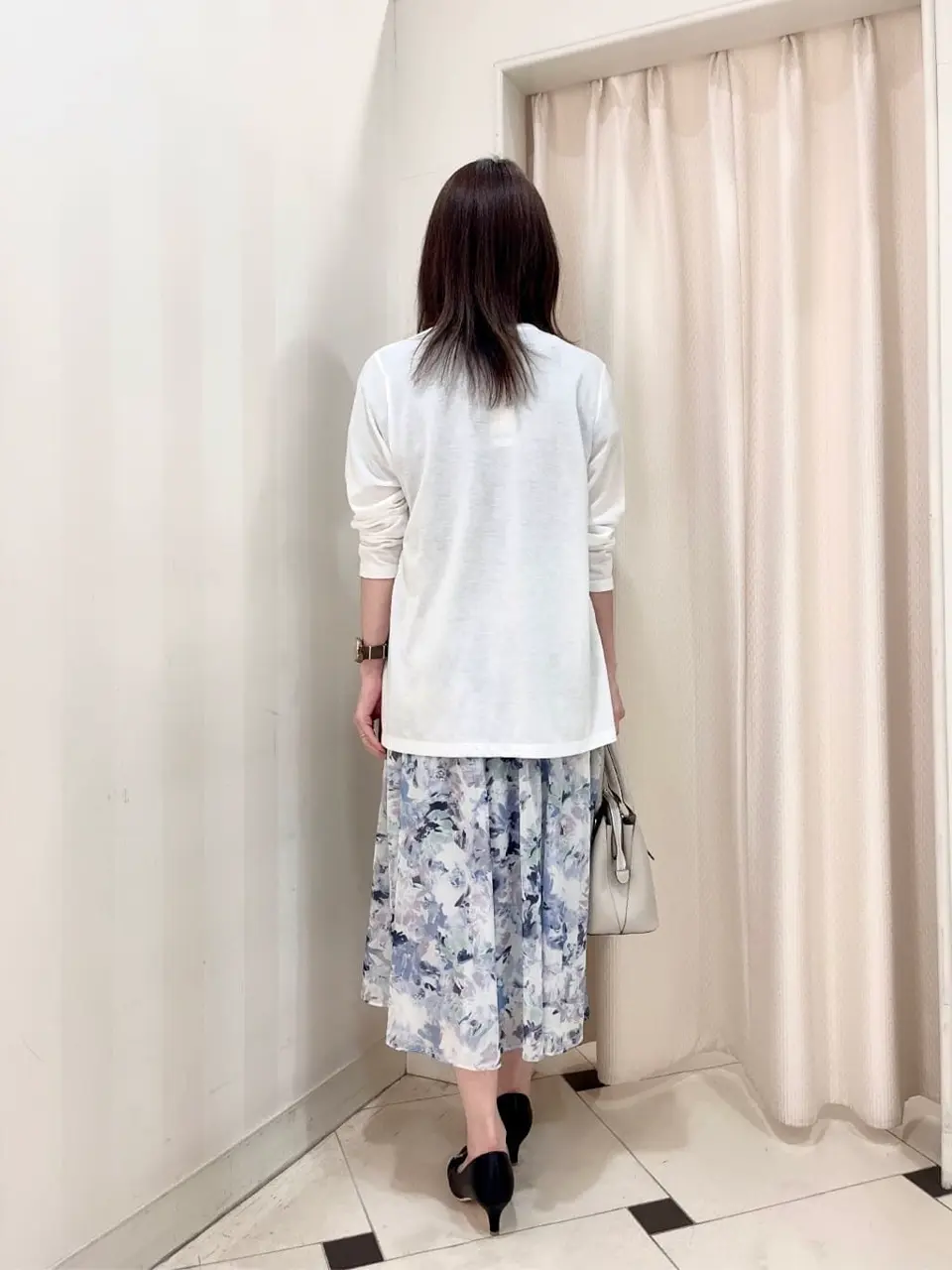 ANY SIS 金井 コーディネート画像