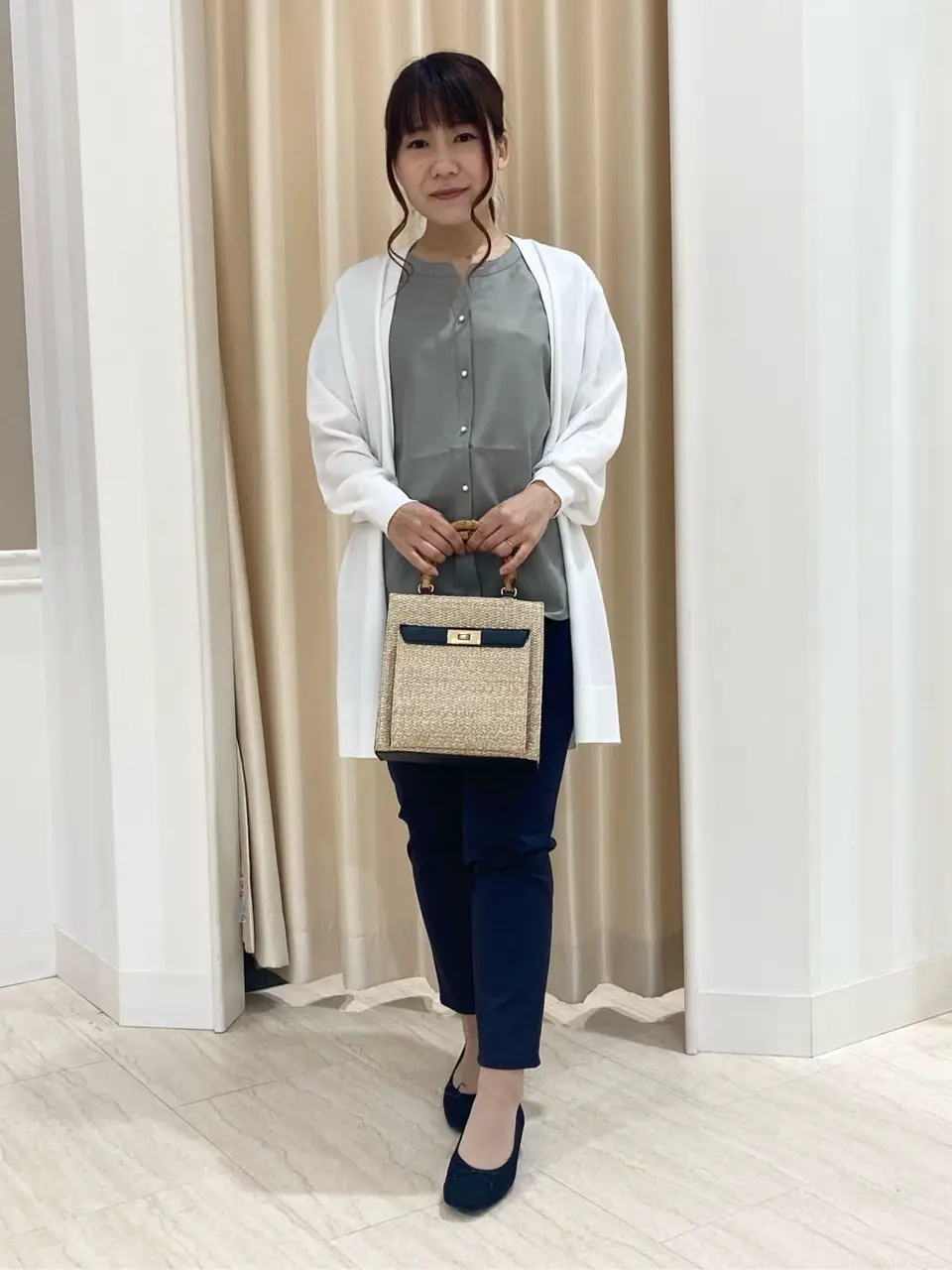 ANY SIS スタッフ コーディネート画像