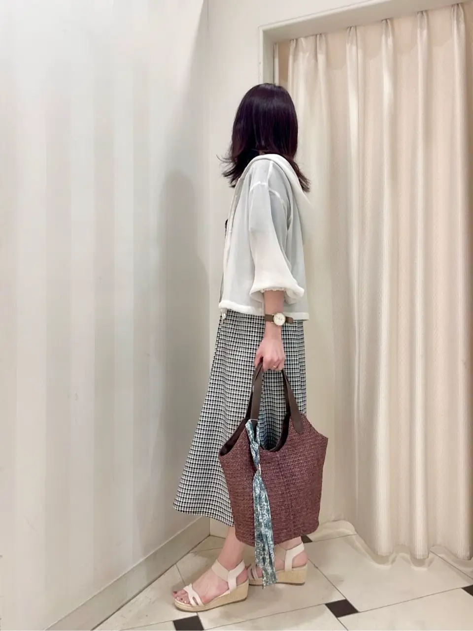 ANY SIS 金井 コーディネート画像